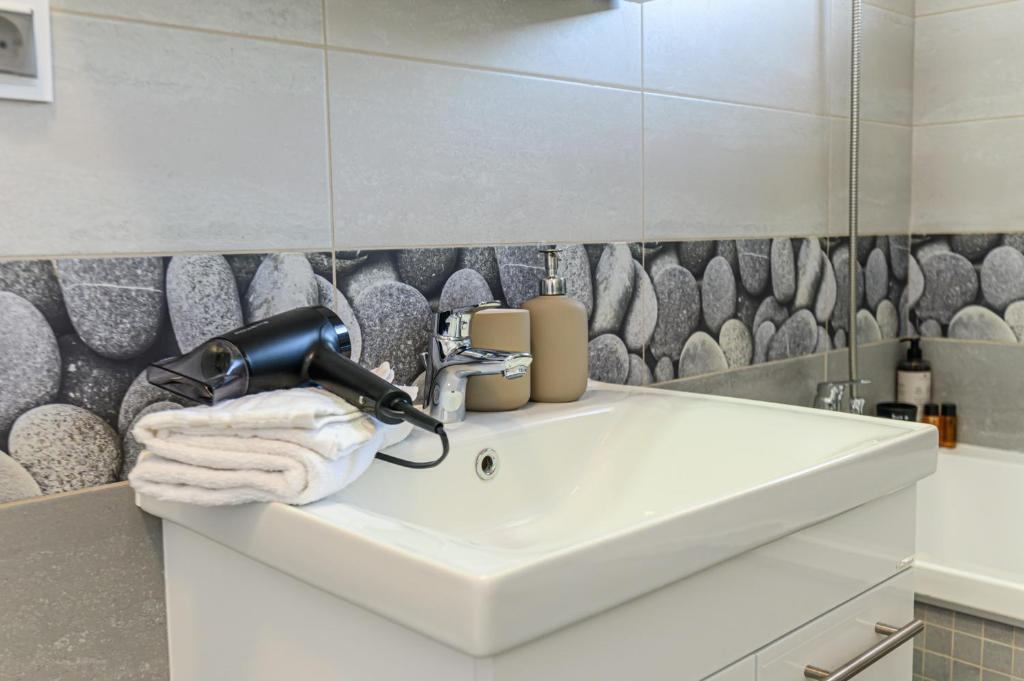 MaBu Apartment -2 camere spatios cu parcare subterana, Tractorul Brasov