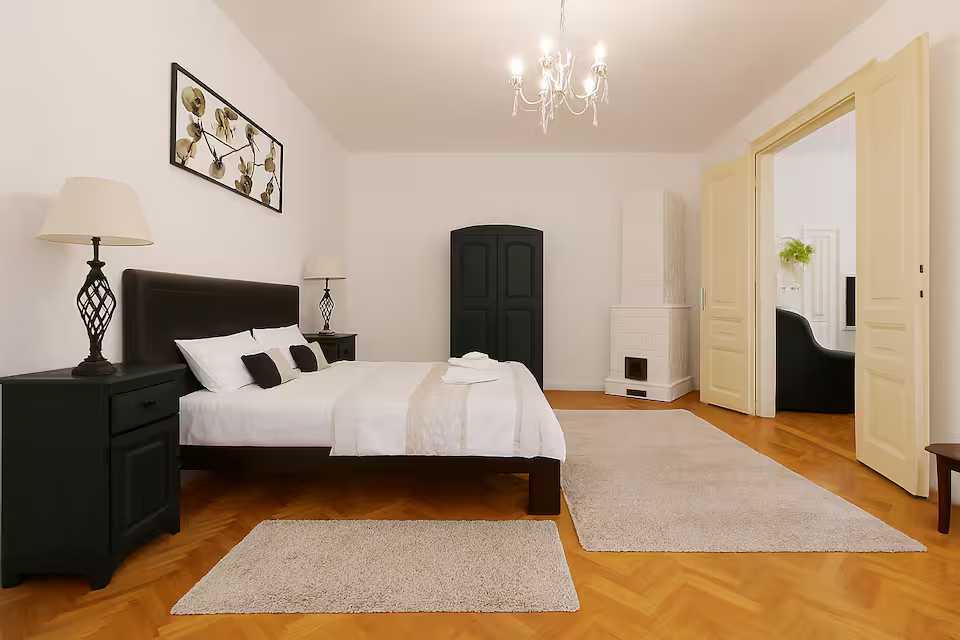 Mid Ultra Central • terasă proprie • check-in independent