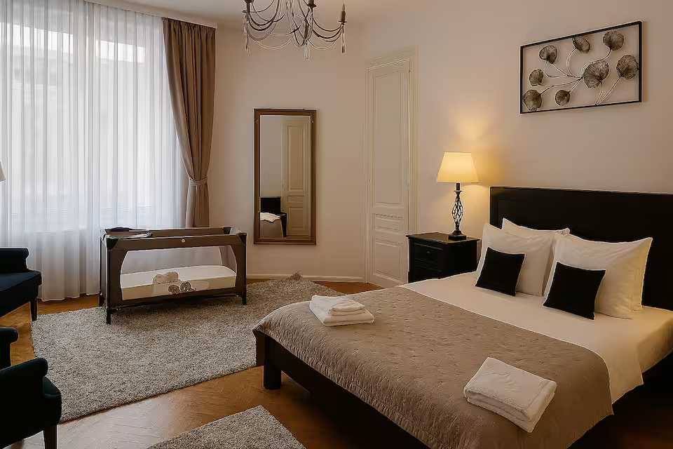 Mid Ultra Central • terasă proprie • check-in independent