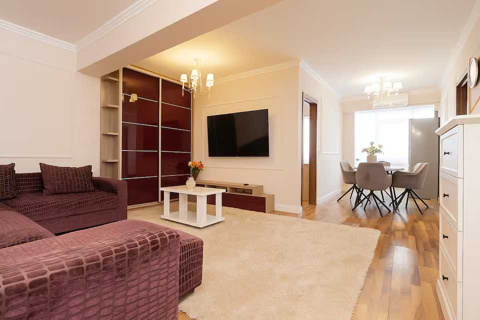Apartament Mid Velvet – Parcare privată – Check-in independent