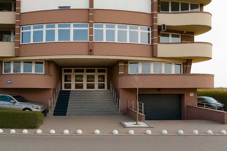 Apartament Mid Velvet – Parcare privată – Check-in independent