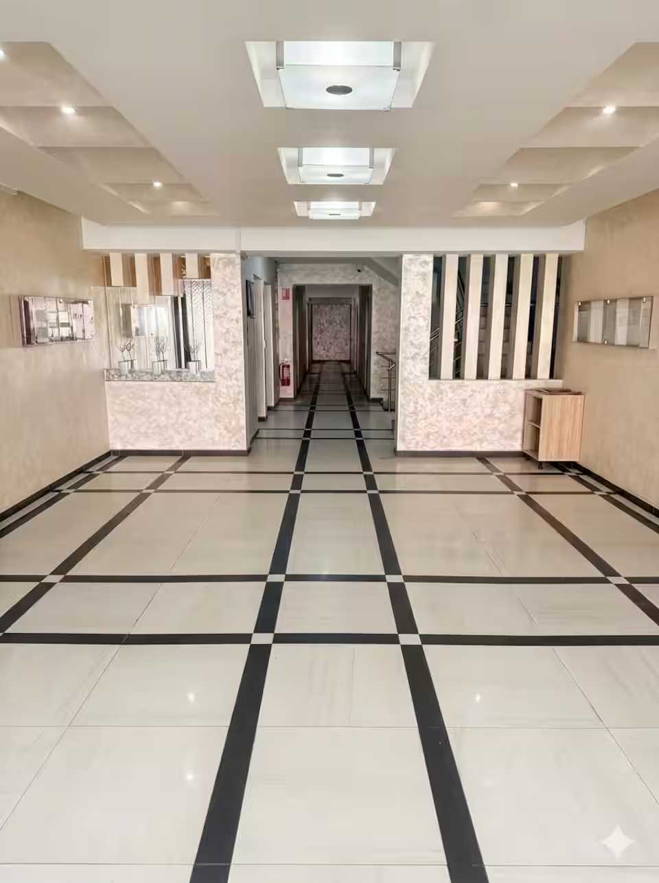 Apartament Mid Velvet – Parcare privată – Check-in independent